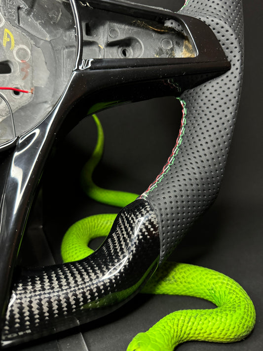 Alfa Romeo Carbon Sports Steering Wheel (LED)