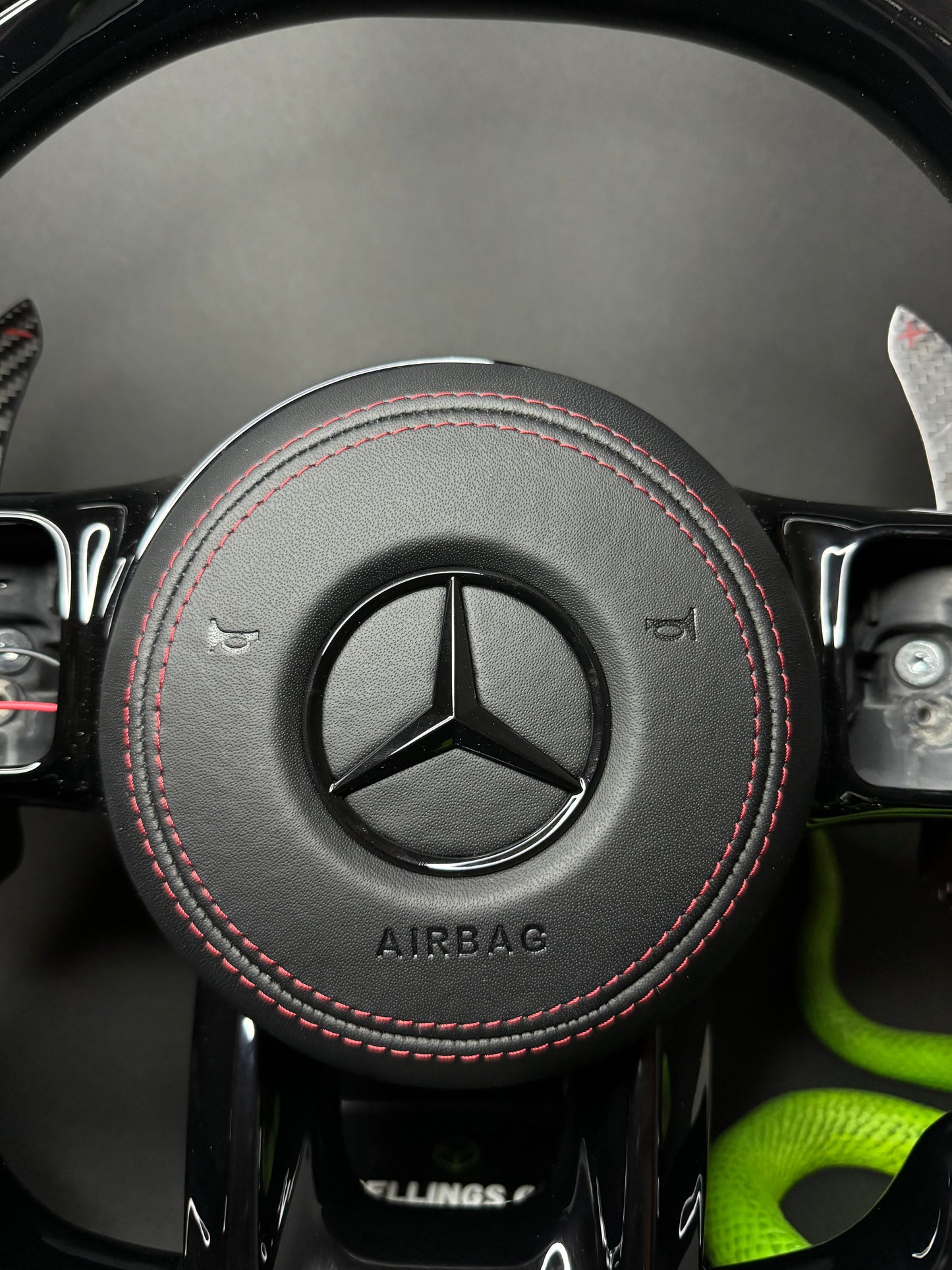 Volant sport Mercedes AMG noir (LED)