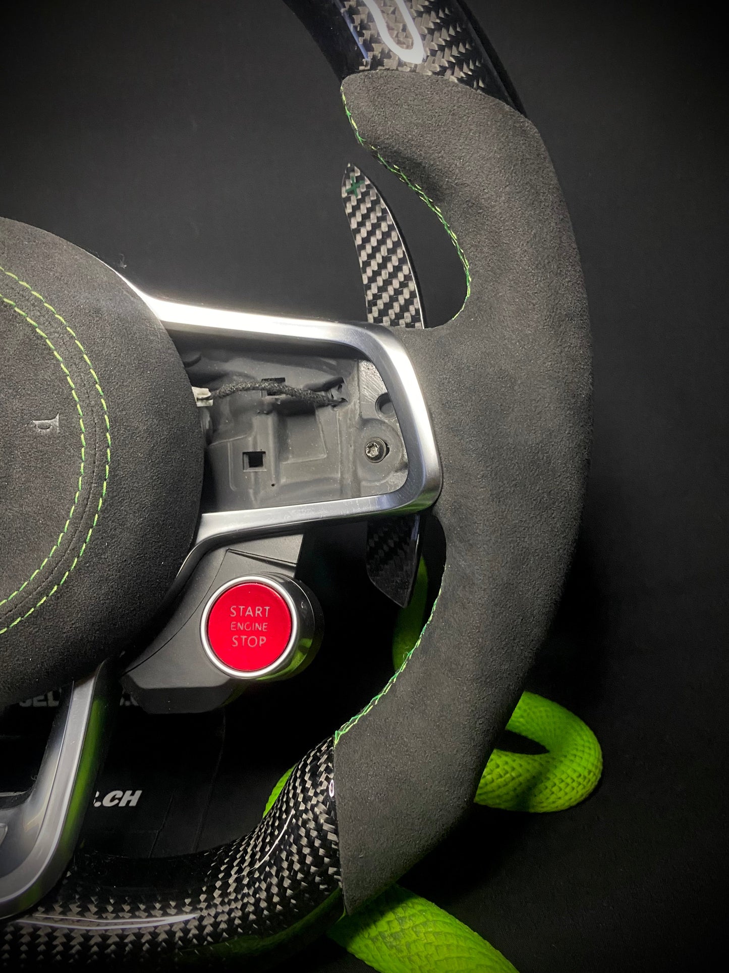 Volant sport VW Golf 7/7.5 Carbone R8 (LED)