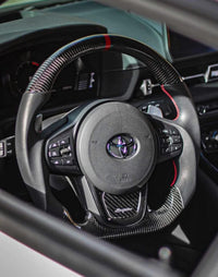 Volant sport Toyota Supra en carbone