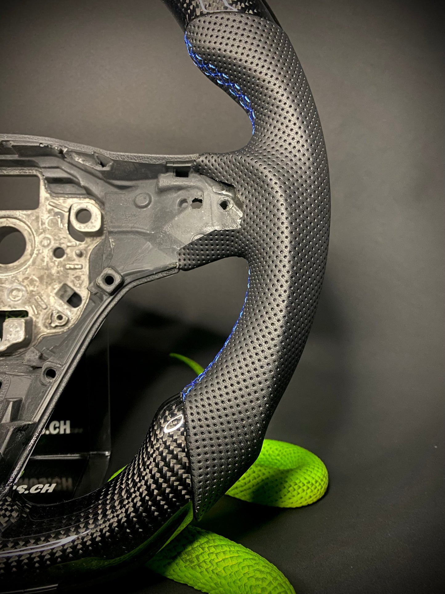VW Golf 8 Sportlenkrad Carbon (LED)