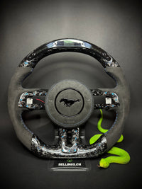 Ford Mustang Sportlenkrad Forged Carbon Farbsplitter (LED)