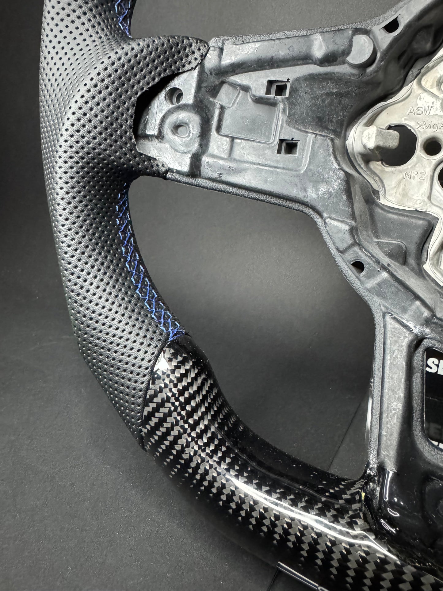 Volant sport en carbone pour VW Golf 7/7.5