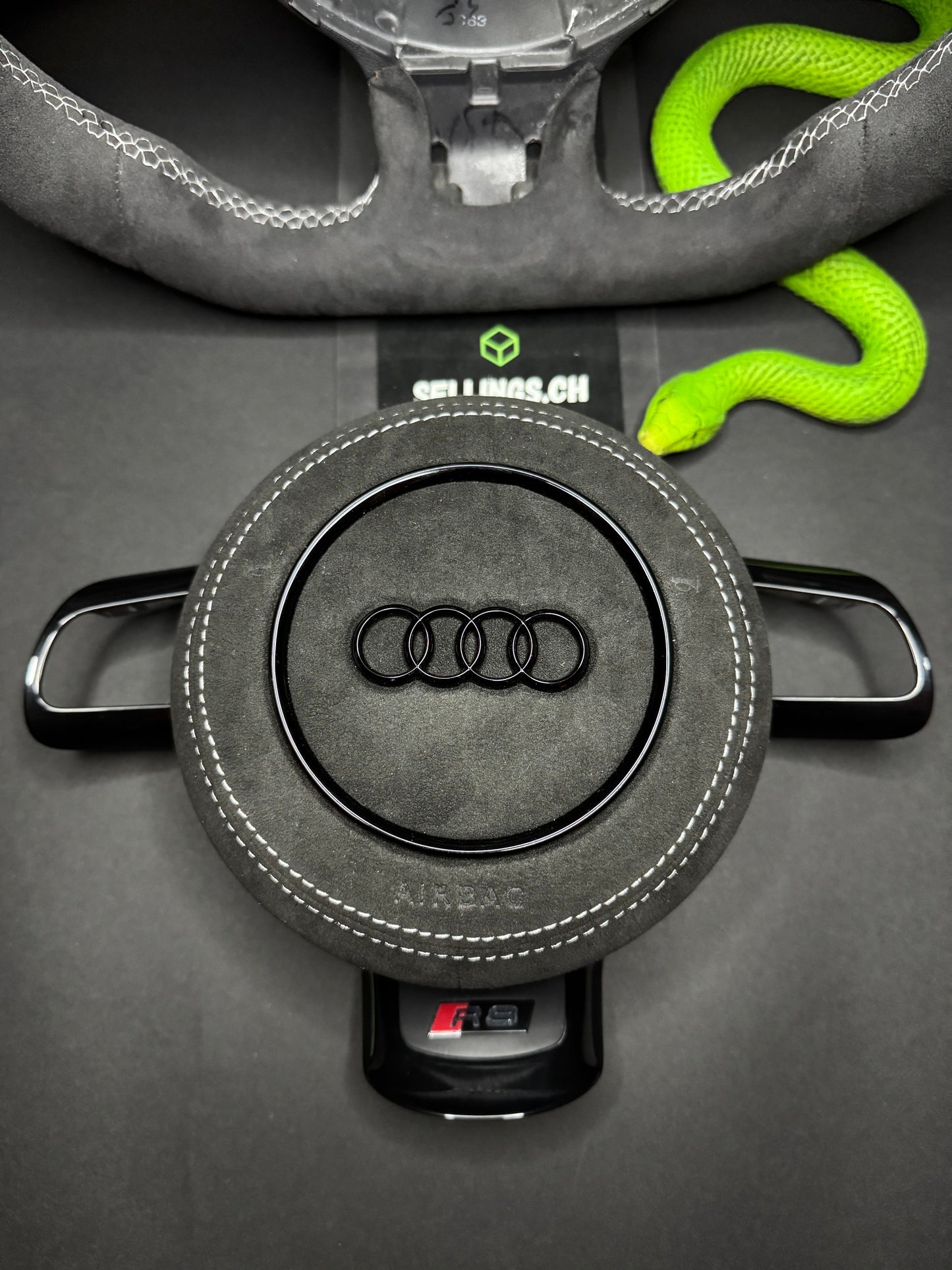 Audi Volant Sport Alcantara