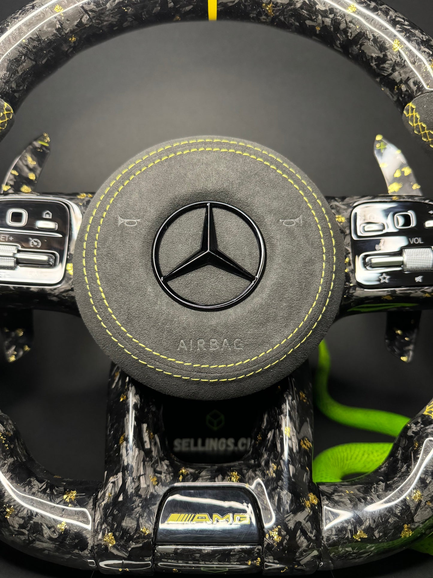 Mercedes AMG Sportlenkrad Forged Carbon Farbsplitter