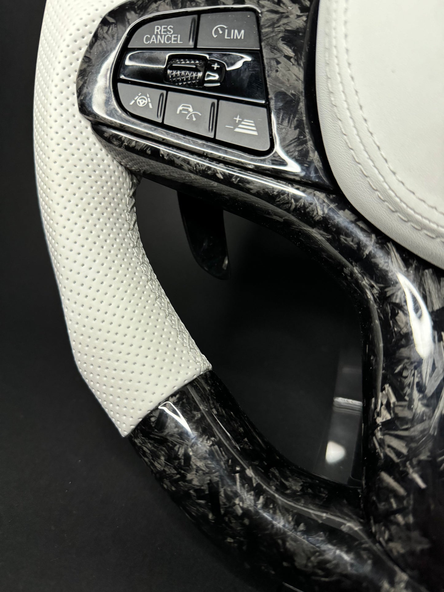 BMW Sportlenkrad Forged Carbon G-Serie