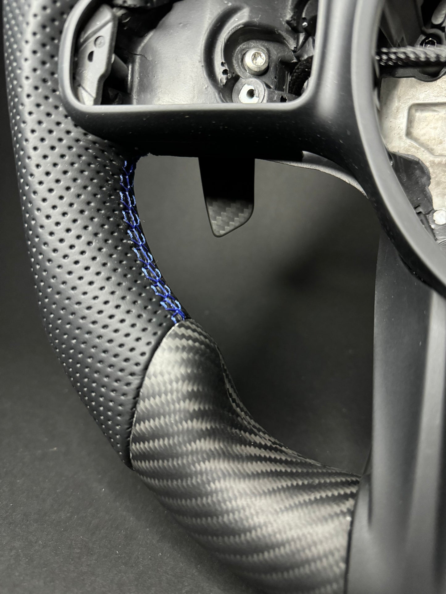 Mercedes AMG Sportlenkrad Carbon Matt