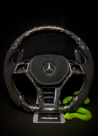 Volant sport Mercedes AMG Carbone forgé (LED)