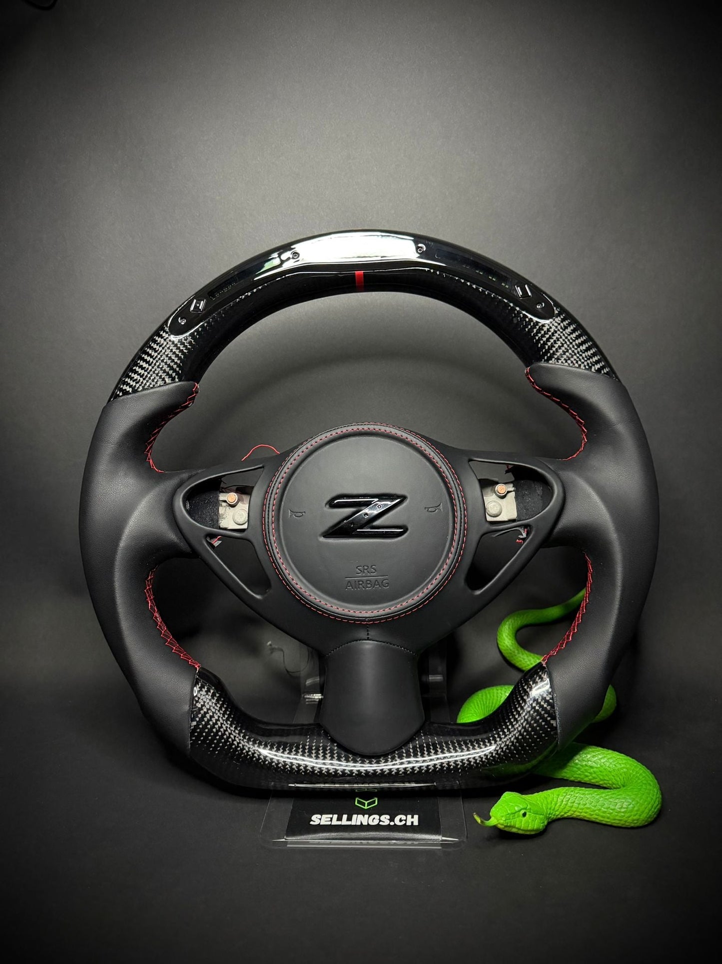 Nissan 370z Volant sport en carbone (LED)