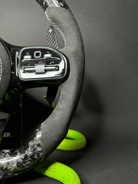 Volant sport Mercedes AMG Carbone forgé Faux-raccords (Mise à niveau vers Facelift)