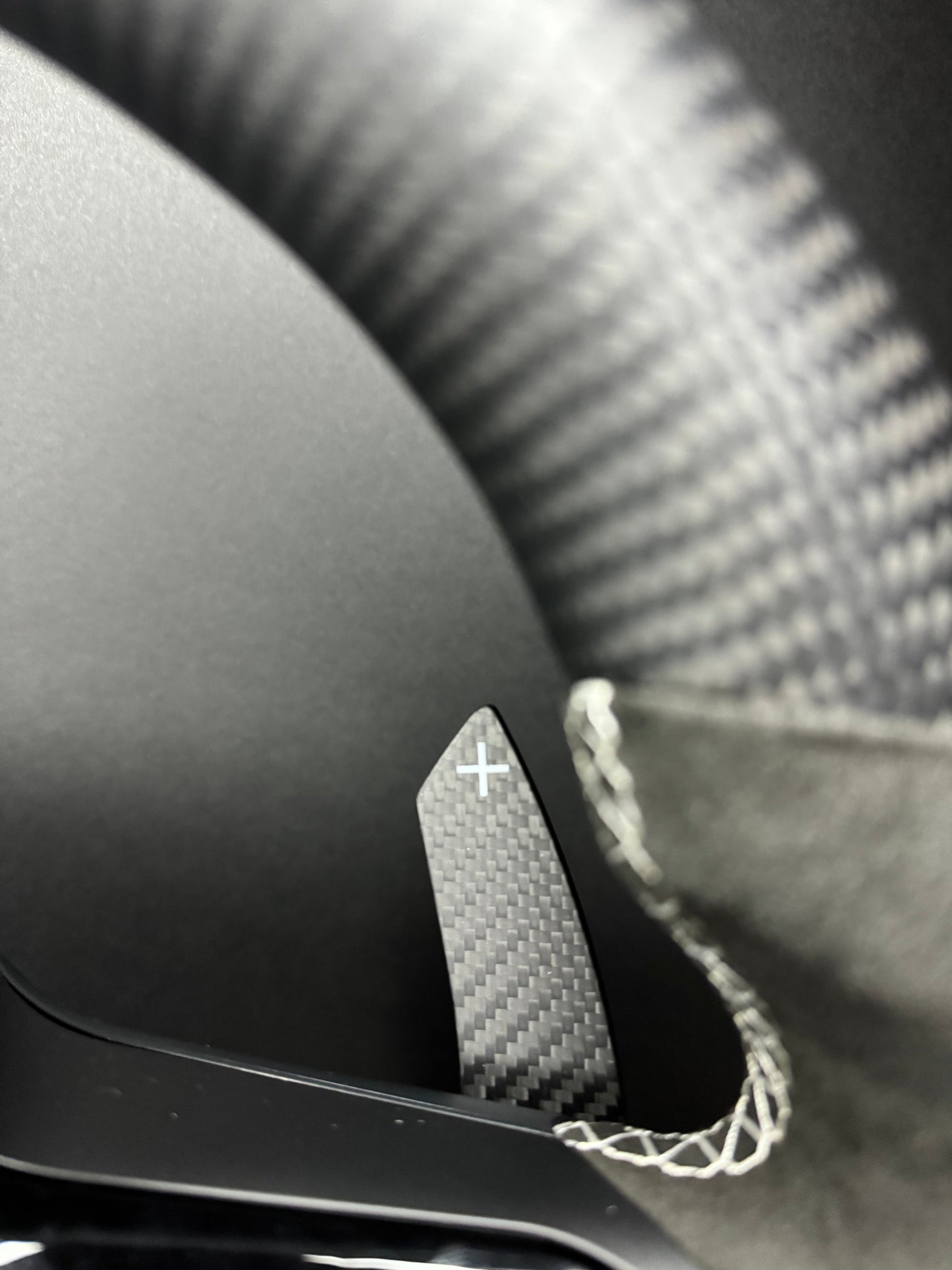 Volant sport Mercedes AMG Carbone Mat (mise à niveau vers Facelift)
