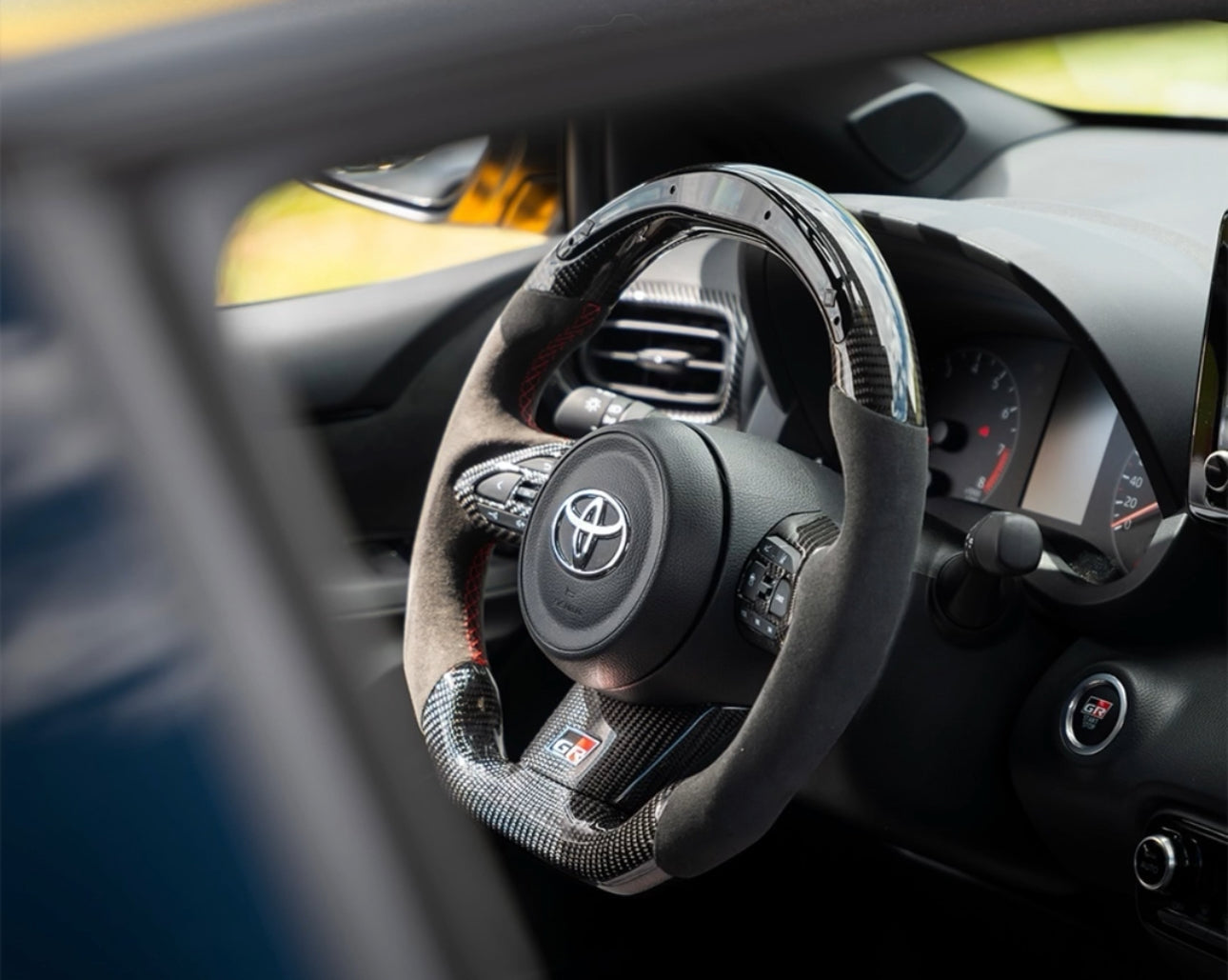 Toyota Yaris GR Sport Steering Wheel Carbon (LED)