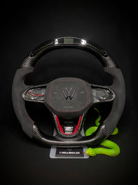 Volant sport VW Golf 8 en carbone (LED)