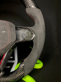 Volant sport VW Golf 8 en carbone (LED)