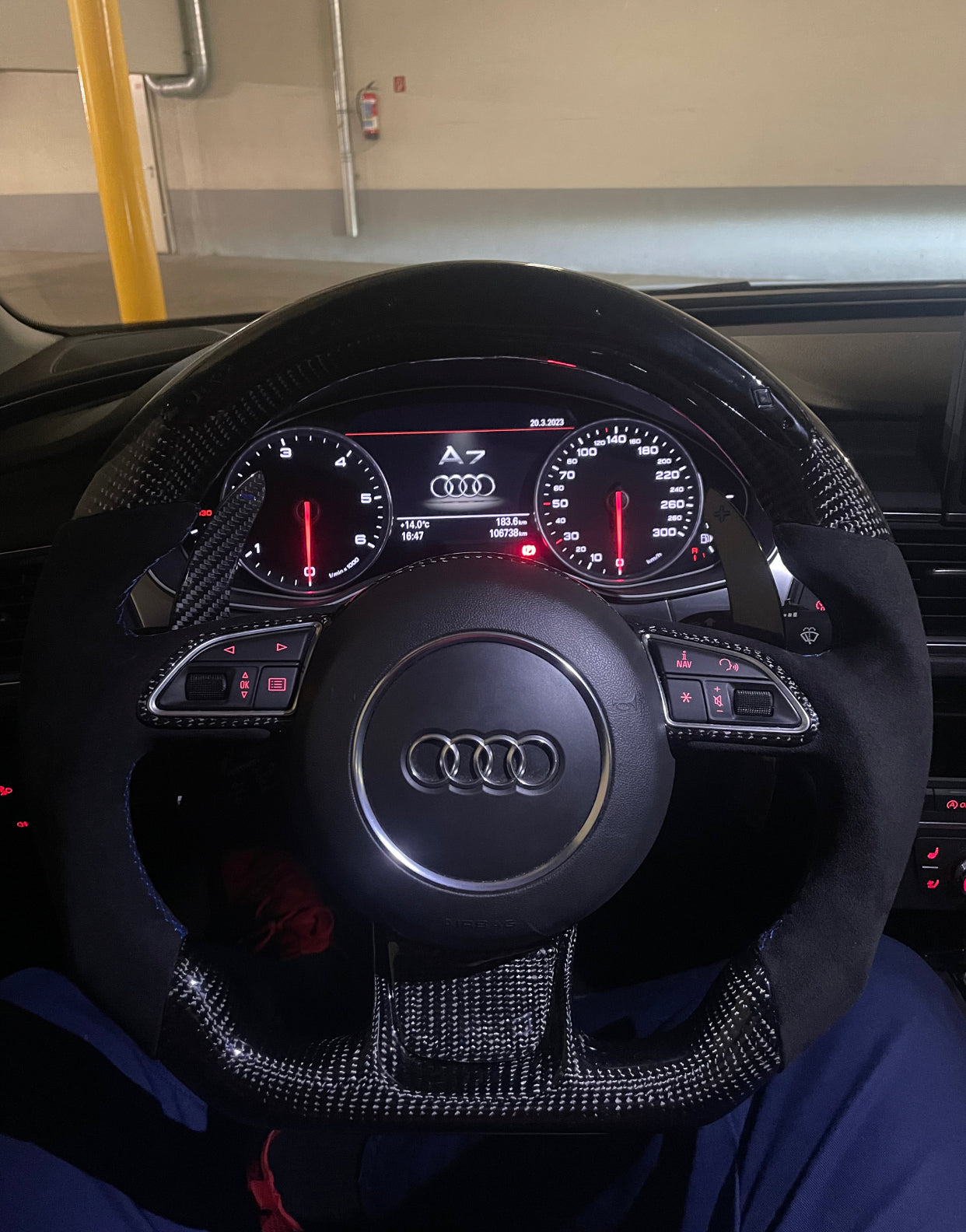Volant sport Audi carbone (DEL)