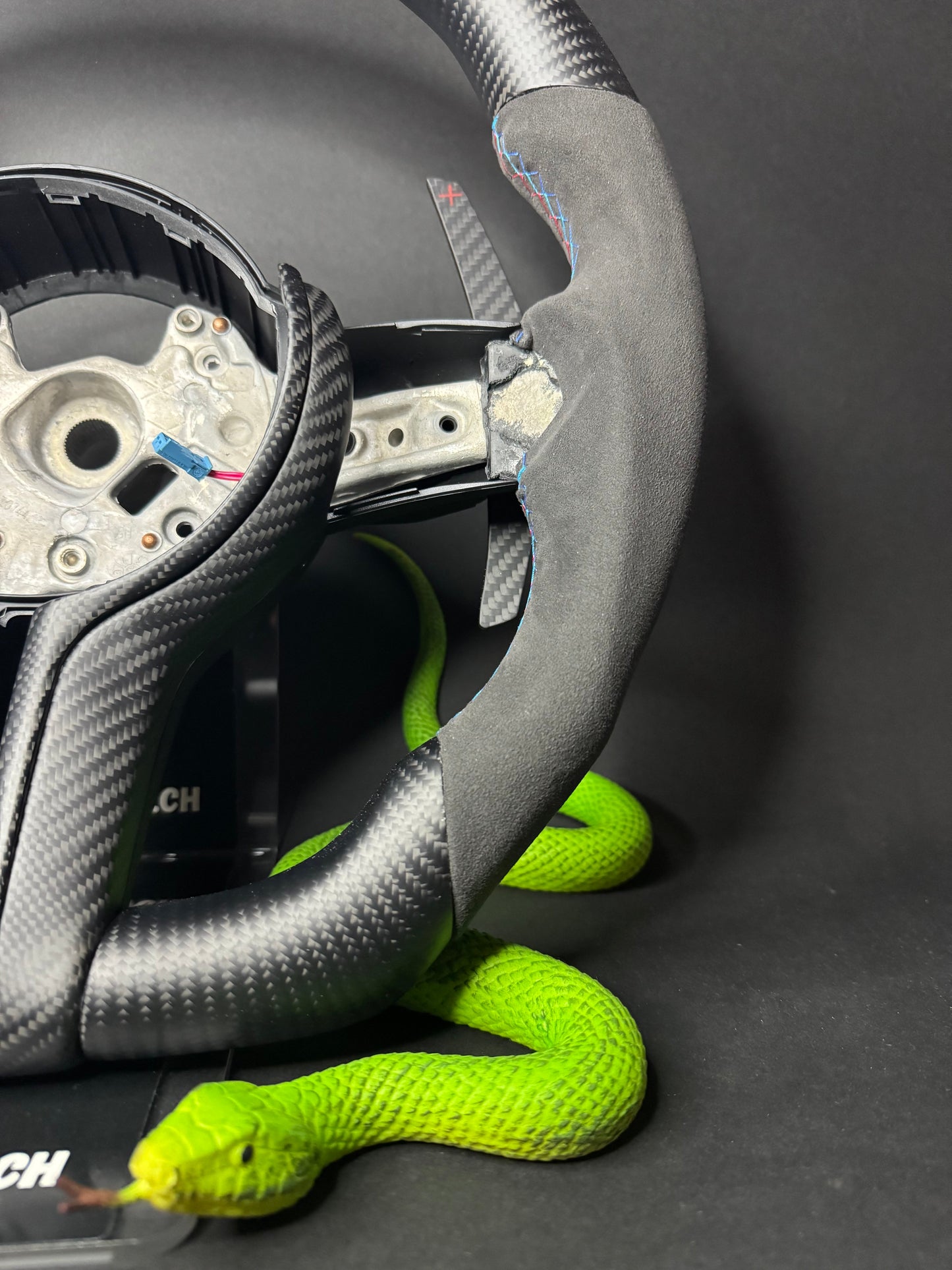 Volant sport BMW Carbone mat Série F