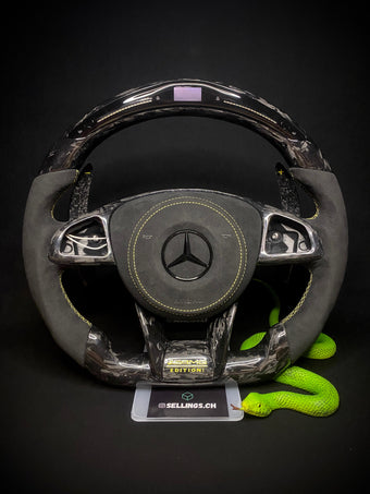 compare product Volant sport Mercedes AMG Carbone forgé (LED)