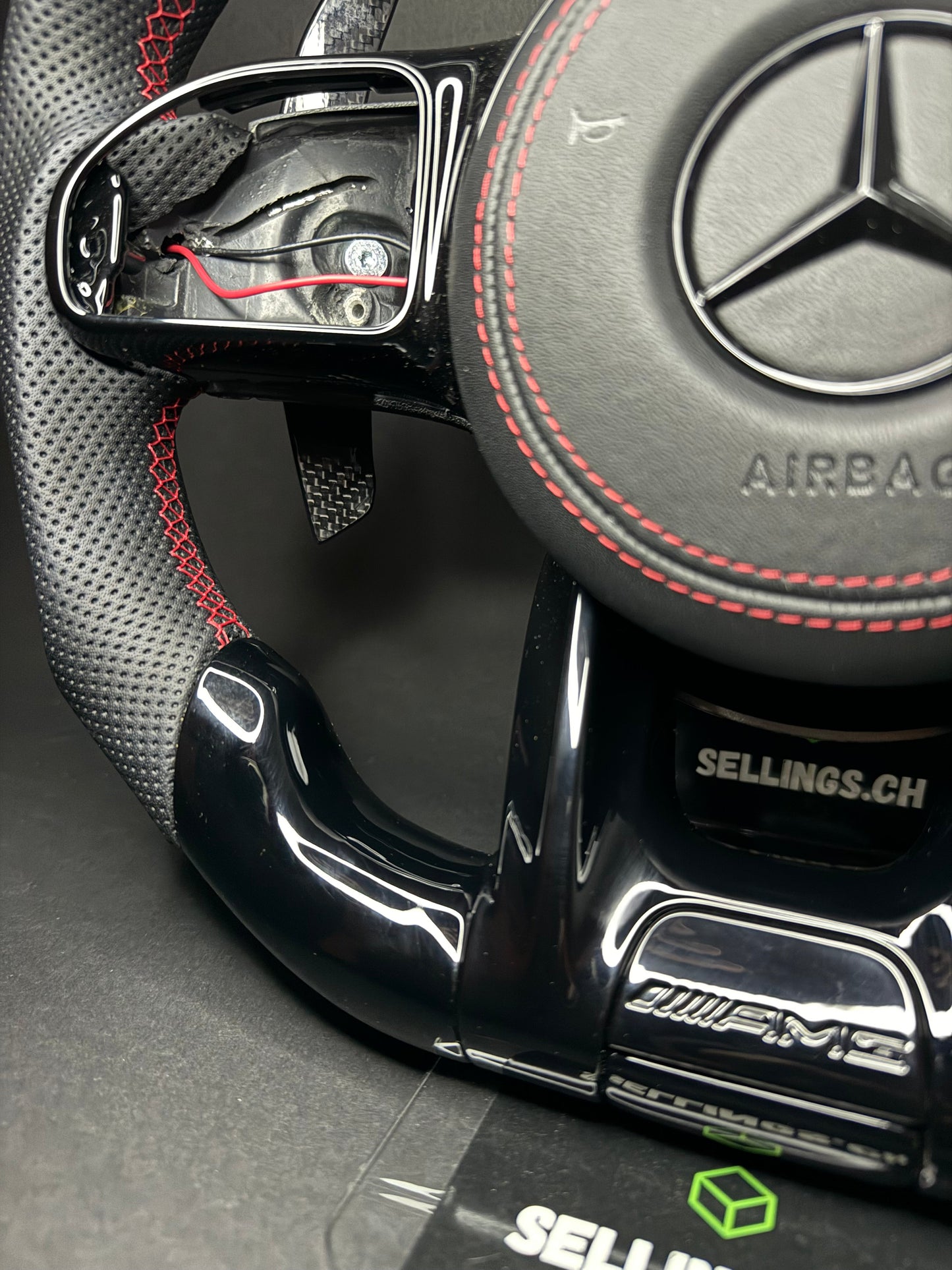 Volant sport Mercedes AMG noir LED (mise à niveau vers le modèle facelift)