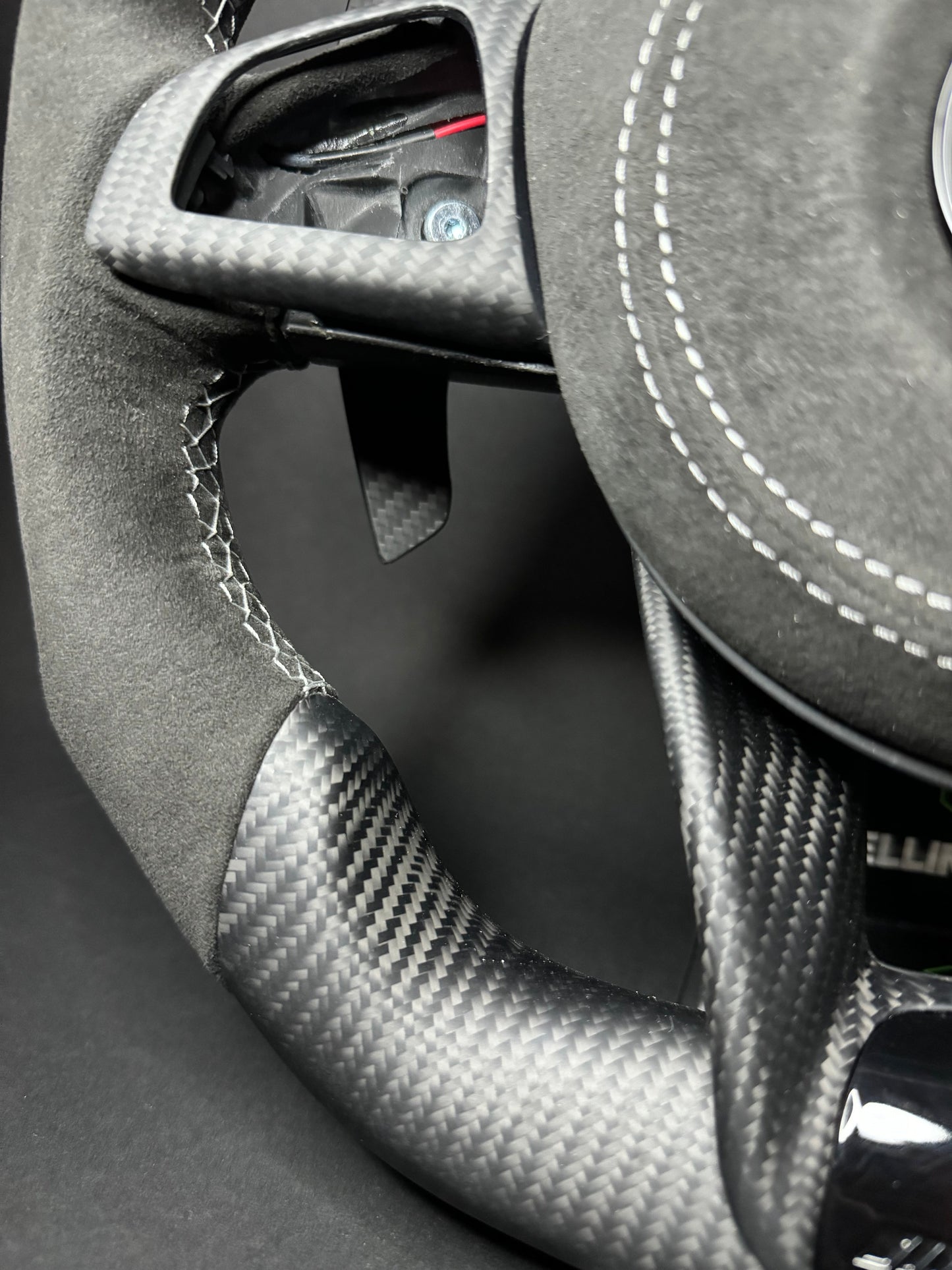 Volant Sport Mercedes AMG Carbone Mat (LED)