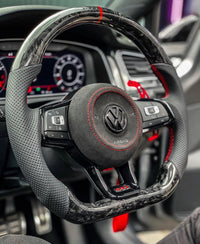 Volant sport VW Golf 7/7.5 en carbone forgé à éclats de couleur